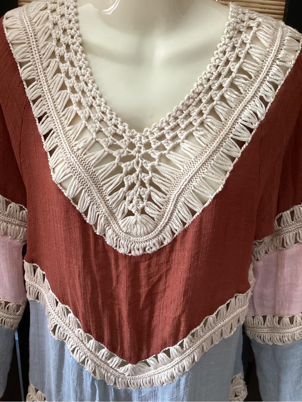 NWOT Boho crochet tunic top Sz Medium gauze panels coastal festival summer fall - Picture 4 of 5